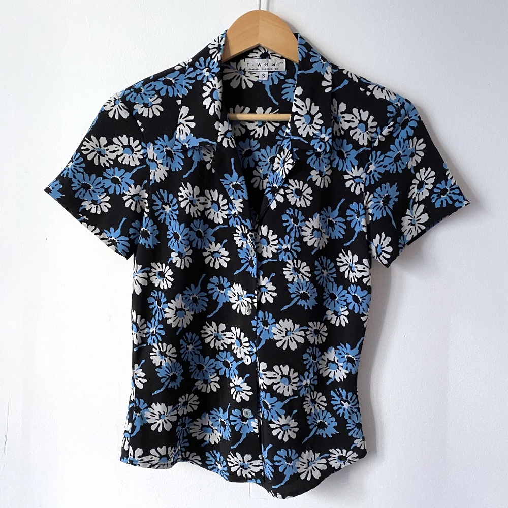 Vintage 90s Rampage daisy blouse